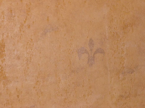 Textured sponge finish with stenciled fleur de lis (S66)